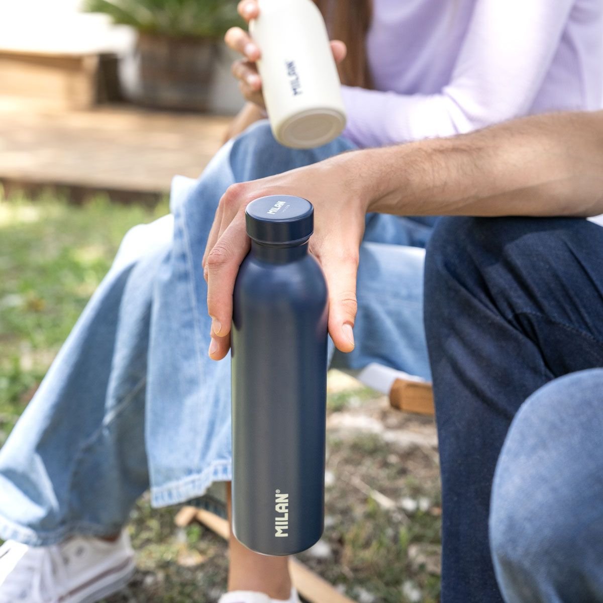 Milan Botella Isotérmica 591 Ml Edición 1918 Azul Marino