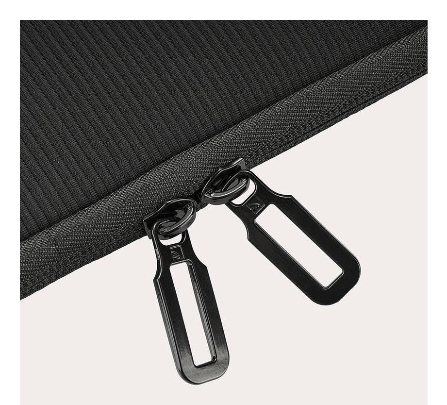 Tucano Colore Sleeve Für Macbook Air Pro 13" Schwarz