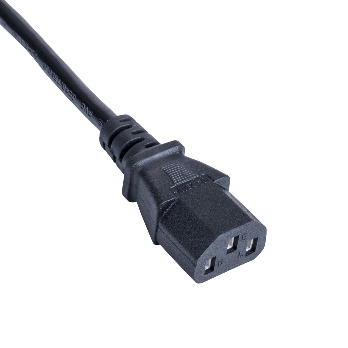 EAN 5901720137036 - Akyga AK-AG-01A cable de transmisión Negro 1,5 m Enchufe tipo G IEC C13 imagen 3