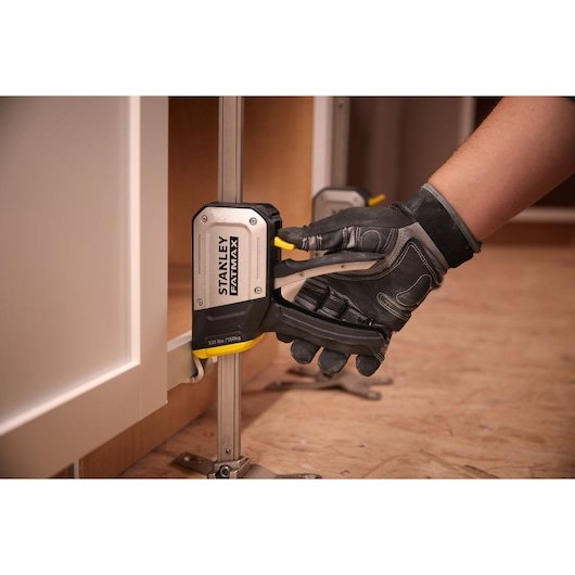 Stanley Fatmax Herramienta De Ensamblaje De Una Mano Tradelift, Paquete Doble Negro/Amarillo, 2 Piezas, Fuerza De Elevación 150 Kg Fmht83552-1