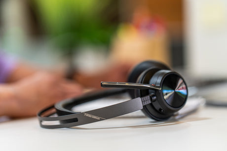 EAN 0198122157211 - HP Poly Voyager Focus 2 USB-C-C Headset +USB-C/A Adapter Inalámbrico Diadema Oficina/Centro de llamadas U imagen 5