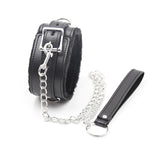 Collar Con Correa Negro