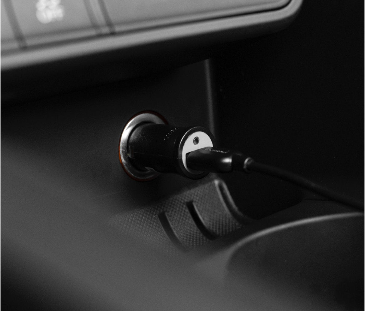 EAN 0636926105767 - TomTom GO Classic navegador Fijo 15,2 cm (6") Pantalla táctil 201 g Negro imagen 8