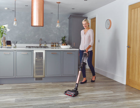 EAN 0622356254601 - Shark Stratos Aspiradora escoba 2 en 1 Batería Secar Sin bolsa Negro, Durazno imagen 22