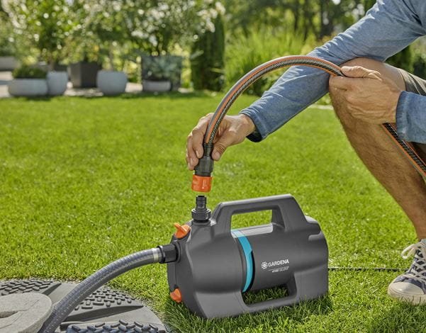 Gardena Garden Pump 4100 Silent, Juego De Mangueras De Aspiración (Gris Oscuro/Turquesa, 550 Vatios, Modelo 2023) 09052-20