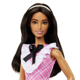 Muñeca Mattel Barbie Fashionistas Con Cabello Negro Y Vestido A Cuadros Hjt06