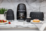 EAN 8017709290757 - Smeg TSF01BLMEU tostadora 6 2 rebanada(s) 950 W Negro imagen 13