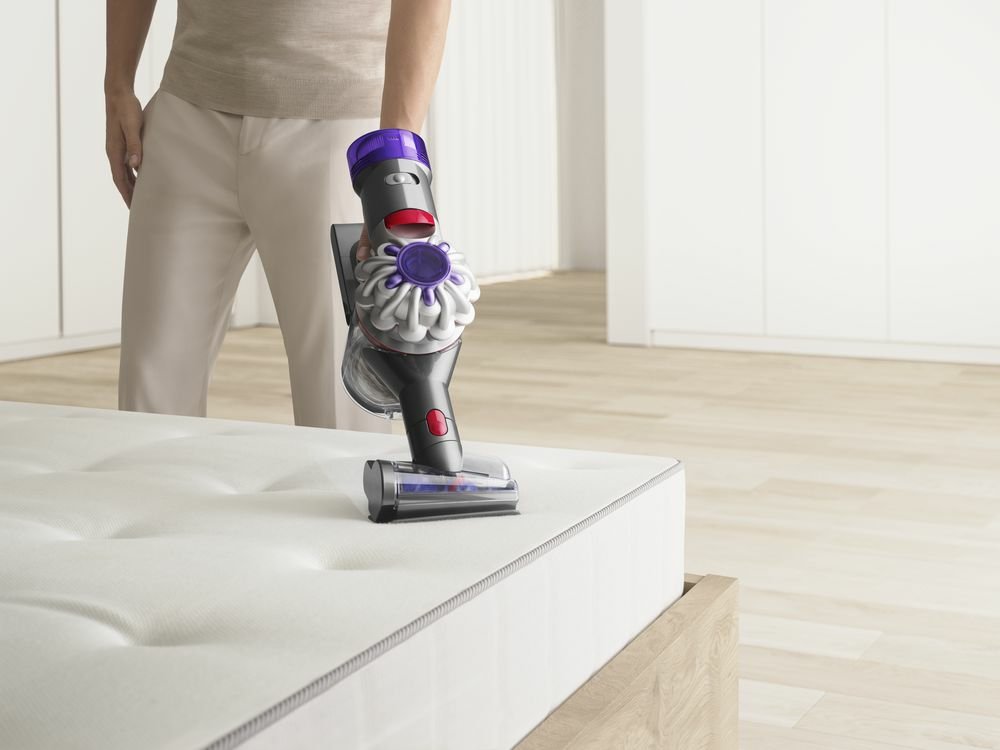 EAN 5025155106365 - Dyson V8 Advanced Aspiradora escoba 2 en 1 Batería Secar Sin bolsa Níquel, Plata imagen 5