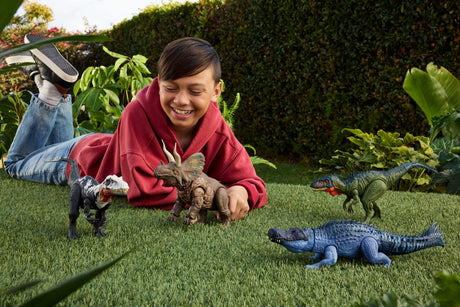 EAN 0194735309986 - Jurassic World JGB93 figura de juguete para niños imagen 2