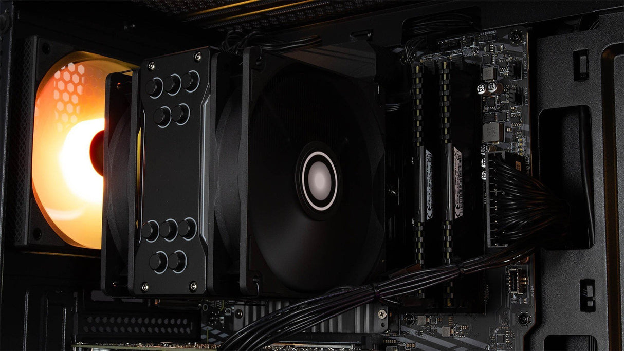 EAN 4046373906699 - CAPTIVA PC Ultimate Gaming R90-669 (Ryzen 7 9800X3D/RTX5090 32GB GDDR7/SSD 2TB/64GB/WLAN/Windows 11 Home  imagen 8