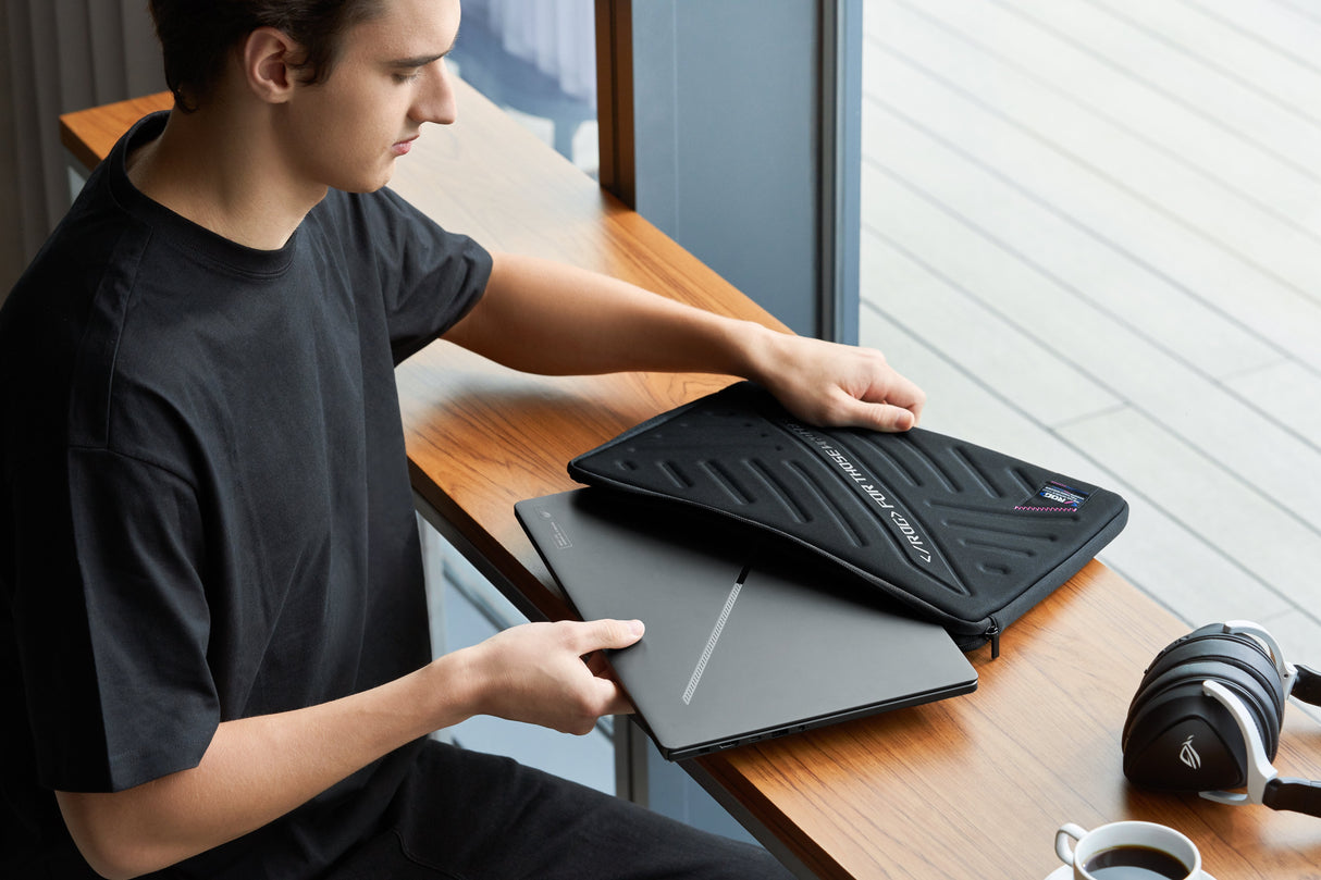 Portatil Gaming Asus Rog Zephyrus G16 Oled Gu605cx-Qr113w U9-285h Rtx 5090 64gb 2tb 16" W11h 90nr0m65-M005z0