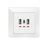 EAN 4052792061376 - LogiLink PA0254 toma de corriente 2 x USB A + 1 x USB C Blanco imagen 2