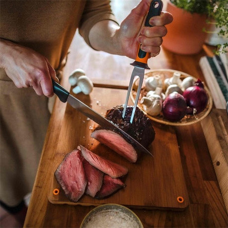 EAN 6424002012931 - Fiskars 1057548 tenedor Trinchador de carne Acero inoxidable 1 pieza(s) imagen 2