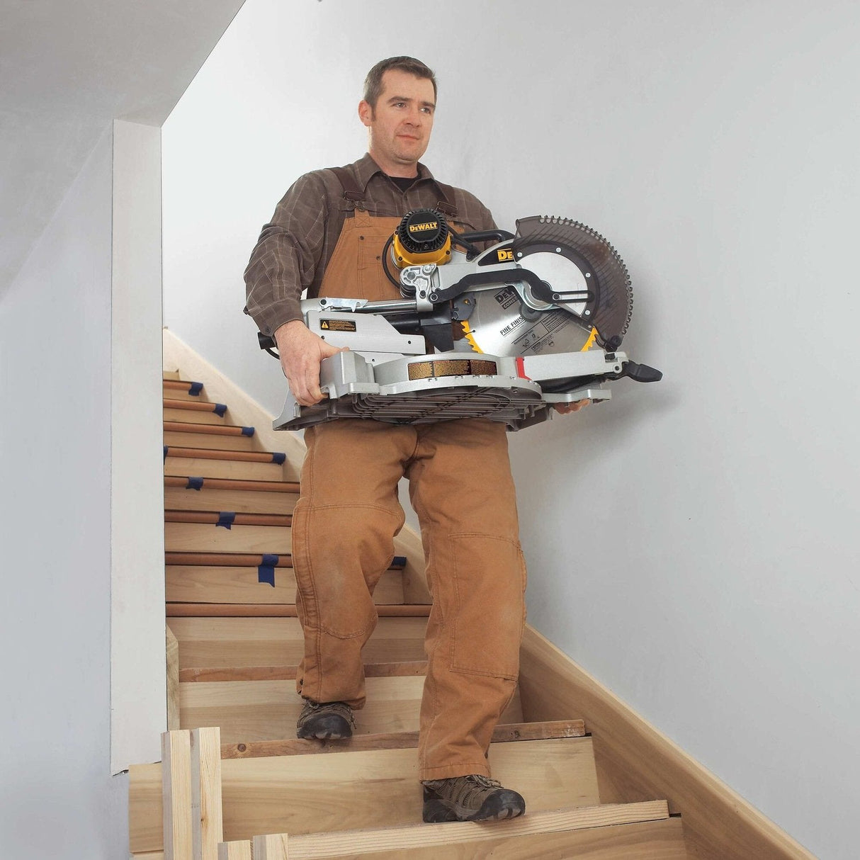Dewalt Ingleteadora Telescopica Dws780-Qs (1675w; 305 Mm)