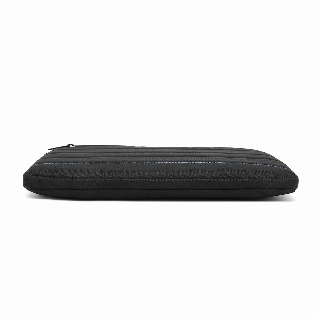 Coolbox Funda Impermeable Para Mini Ordenador Portátil 11.6" O Tablet (32,5 X 24 Cm). Negro Y Azul