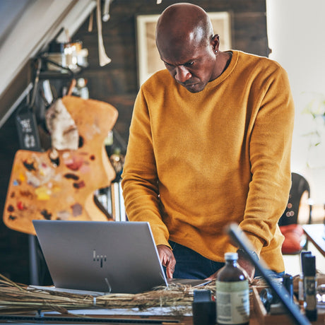 EAN 198828385949 - HP ZBook Studio G11 Intel Core Ultra 7 155H Estación de trabajo móvil 40,6 cm (16") WUXGA 32 GB DDR5-SDRAM imagen 13