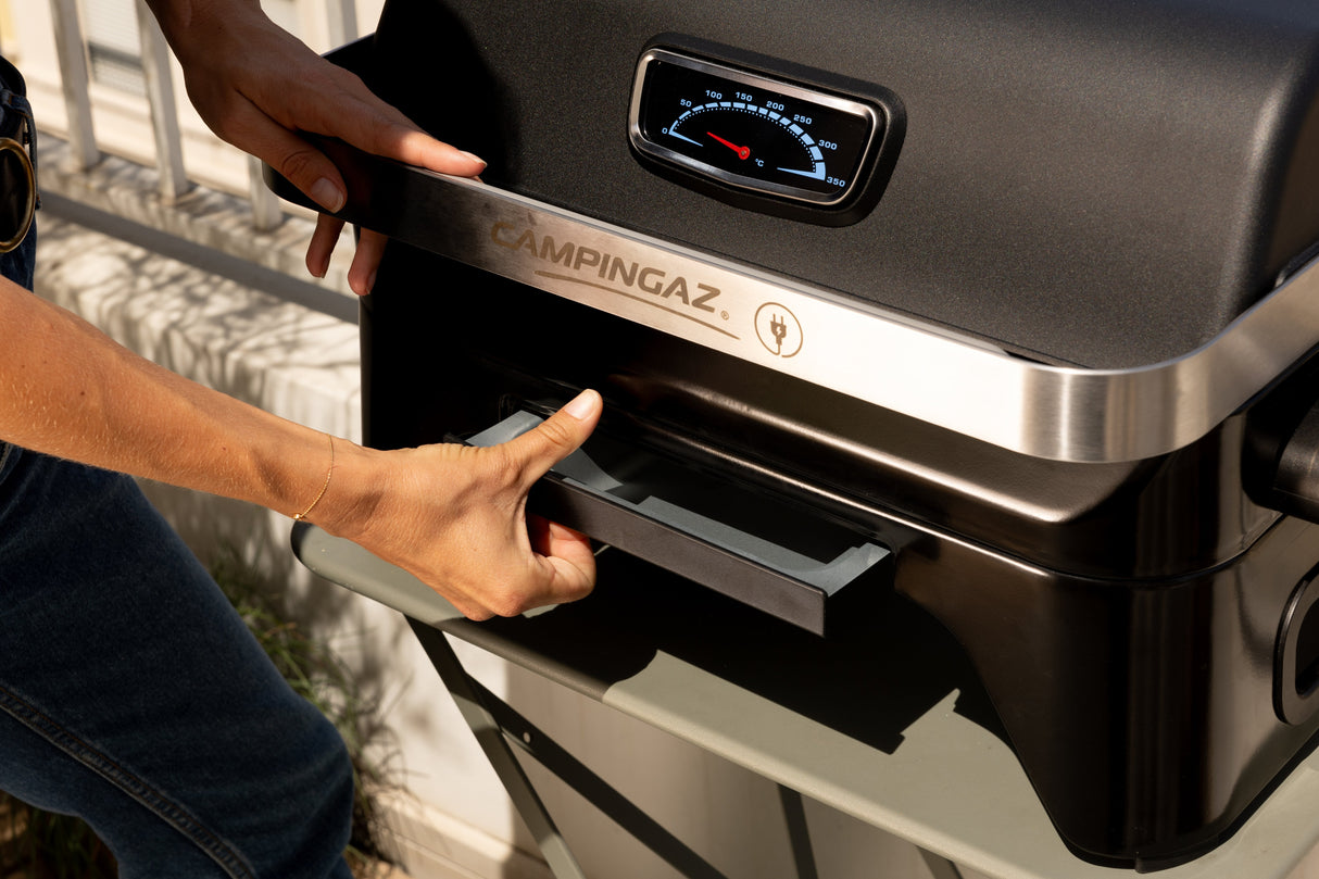 Parrilla Eléctrica Campingaz Attitude 2go Eléctrica Negra/Plateada, 2.000 Vatios, Modelo 2024 2177560