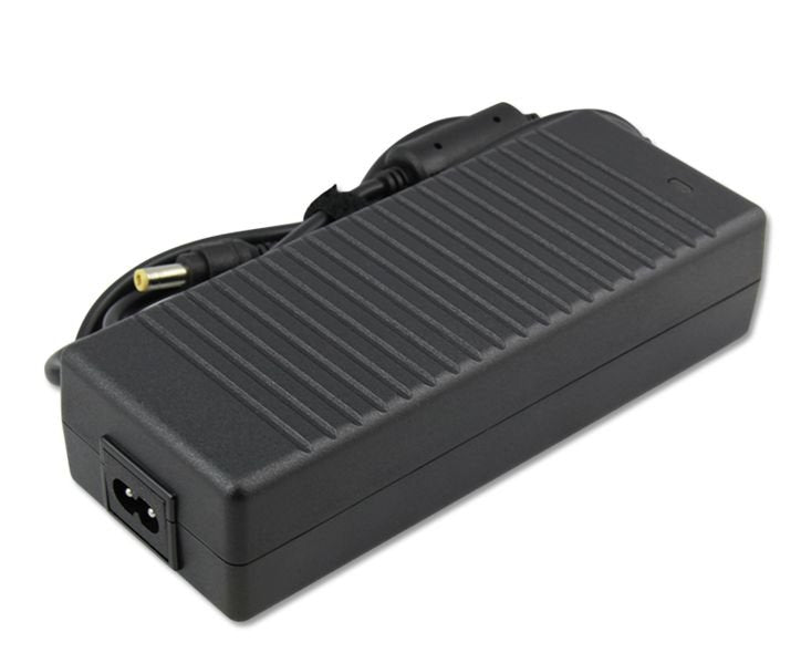 EAN 5711783416272 - CoreParts MBXAC-AC0001 adaptador e inversor de corriente Interior 135 W Negro imagen 1