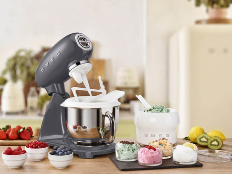 EAN 8017709294892 - Smeg SMF03GREU batidora Batidora de varillas 800 W Gris imagen 13