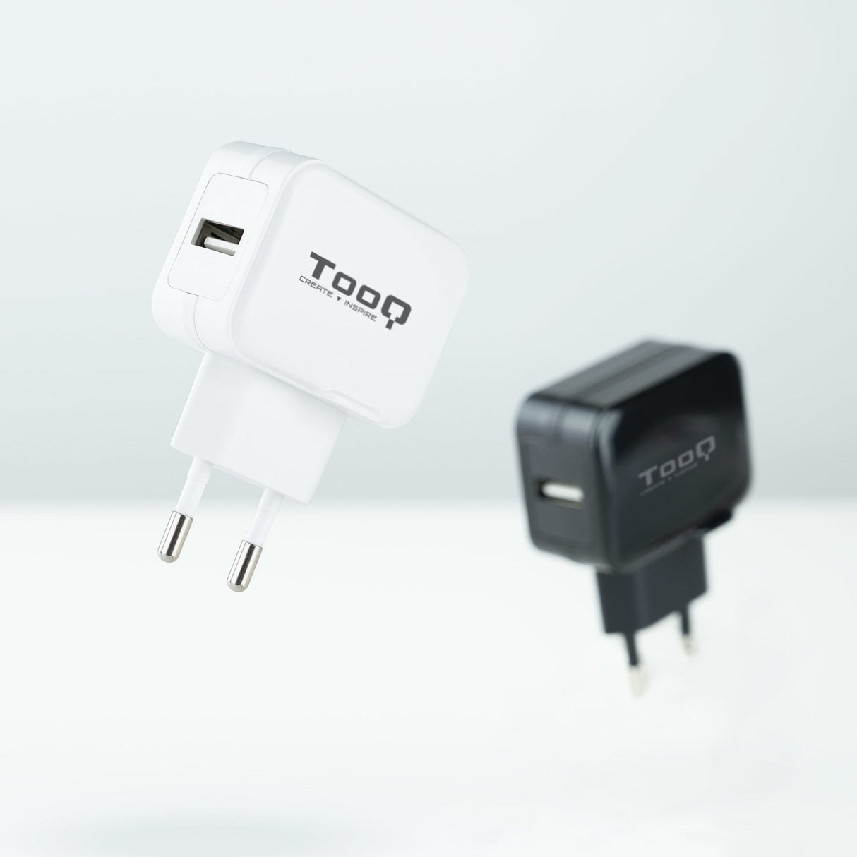 Tooq Cargador De Pared Usb 5v 2.4 A - 1 Puerto Usb - Blanco