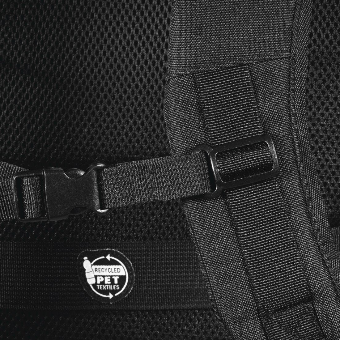EAN 4047443483843 - Hama Matera Mochila Negro imagen 7