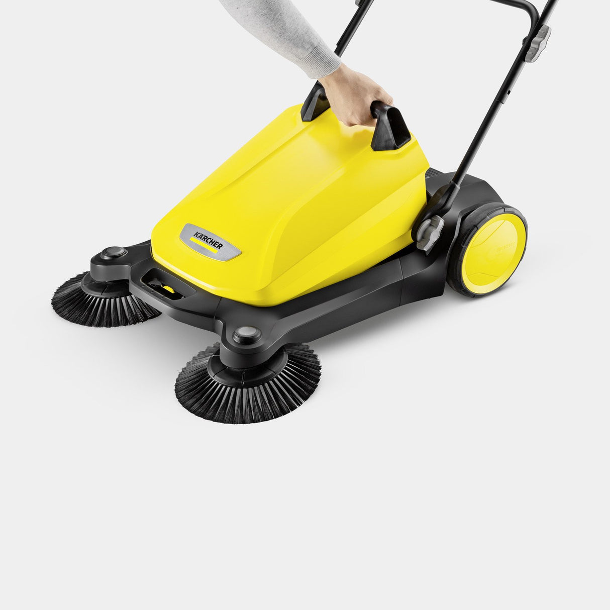 EAN 4054278247922 - Kärcher S 4 escoba Negro, Amarillo imagen 5