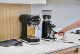 EAN 8017709317966 - Smeg CGF11BLEU molinillo de café 150 W Negro imagen 12