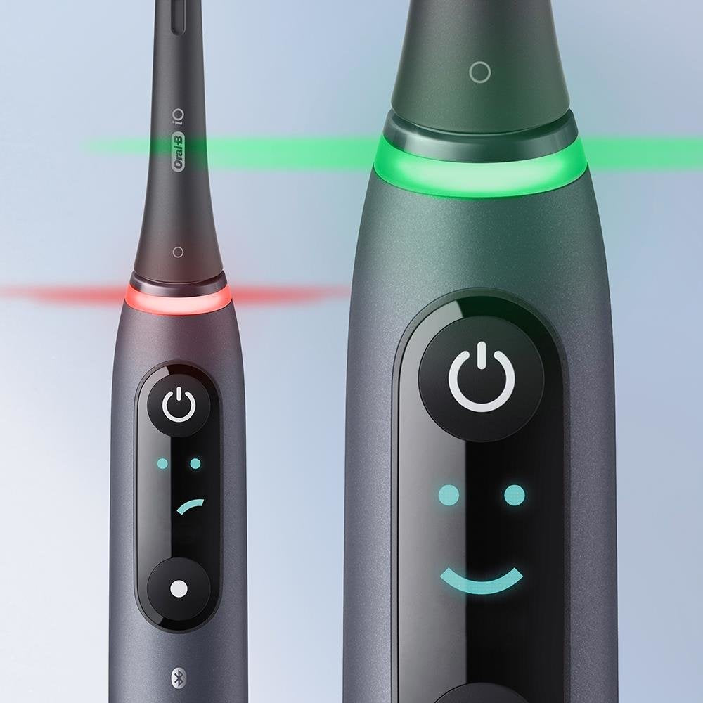 EAN 4210201363095 - Oral-B iO 4210201363095 cepillo eléctrico para dientes Adulto Cepillo dental giratorio Negro imagen 2