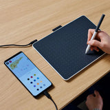 EAN 4949268623391 - Wacom Intuos One Medium tableta digitalizadora Gris, Blanco 216 x 135 mm USB/Bluetooth imagen 3