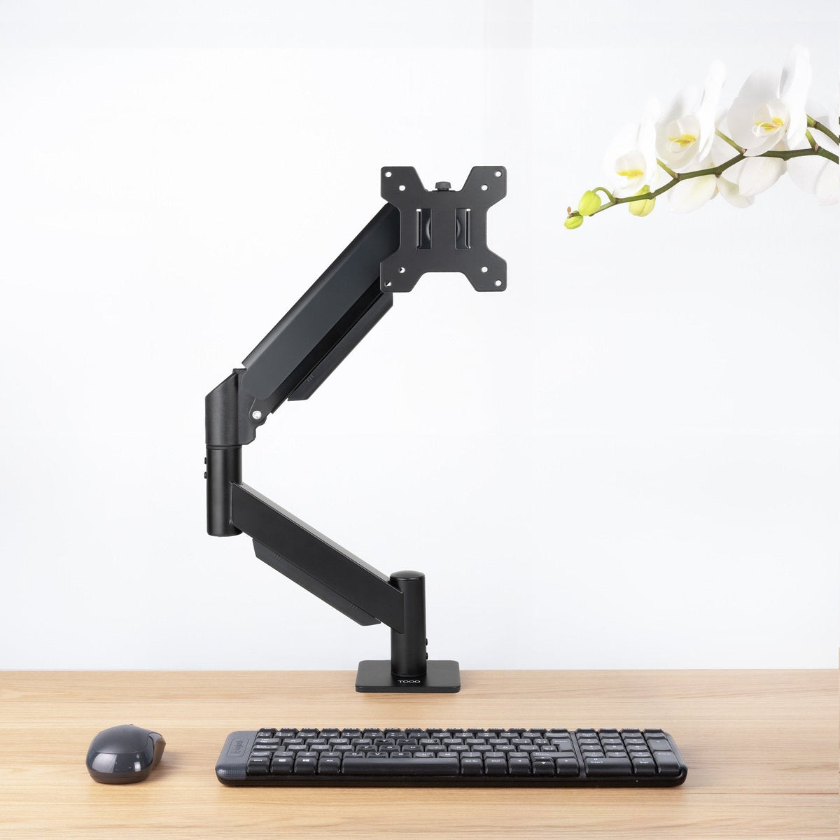 Soporte De Mesa Para Monitor Tooq Db1340tnr-B Giratorio Inclinable Rotatorio Nivelable Hasta 10kg