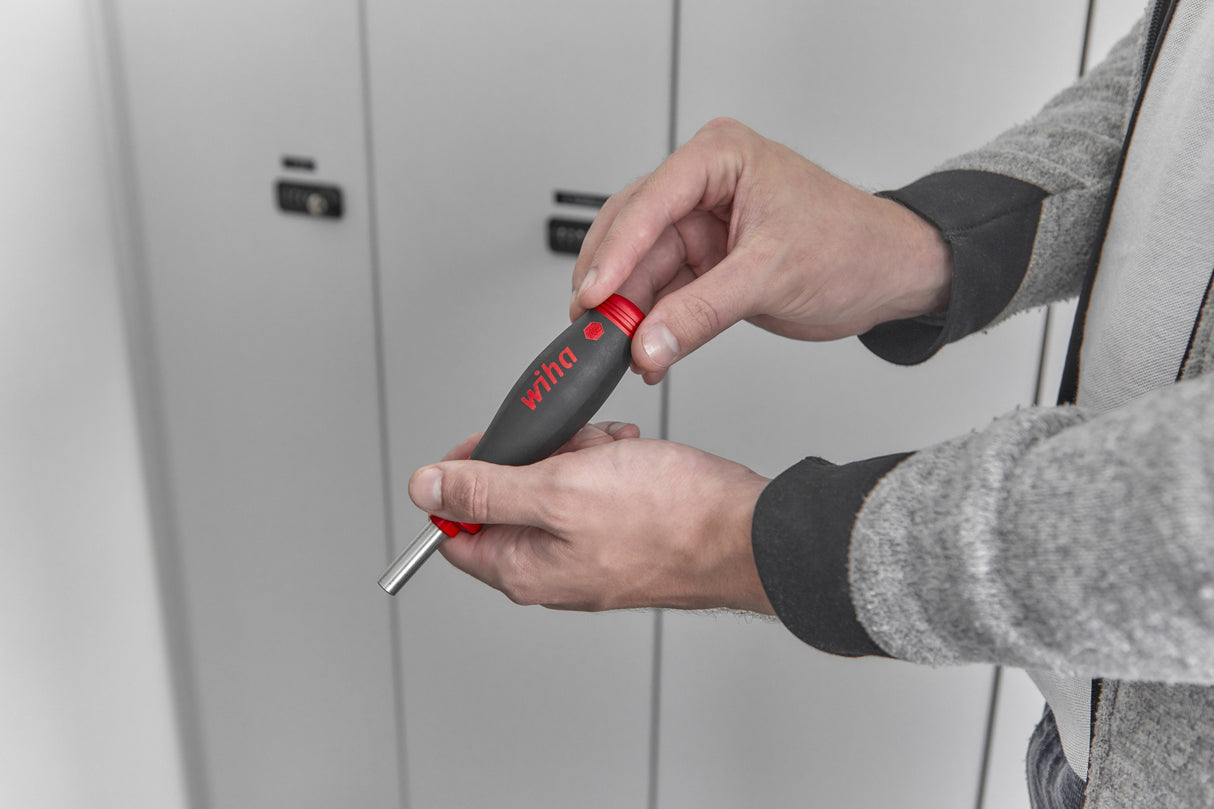 Destornillador Wiha Con Cargador De Puntas Pocketmax Magnético (Negro/Rojo, 9 Piezas)