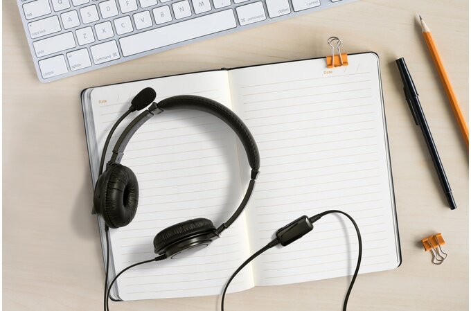 Kensington Auriculares Hi-Fi Usb Mit Mic & Volume Control Htton