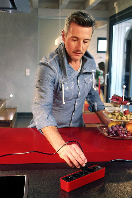 EAN 4007123643189 - Brennenstuhl 1153240070 base múltiple 1,5 m 4 salidas AC Interior Negro, Rojo imagen 5