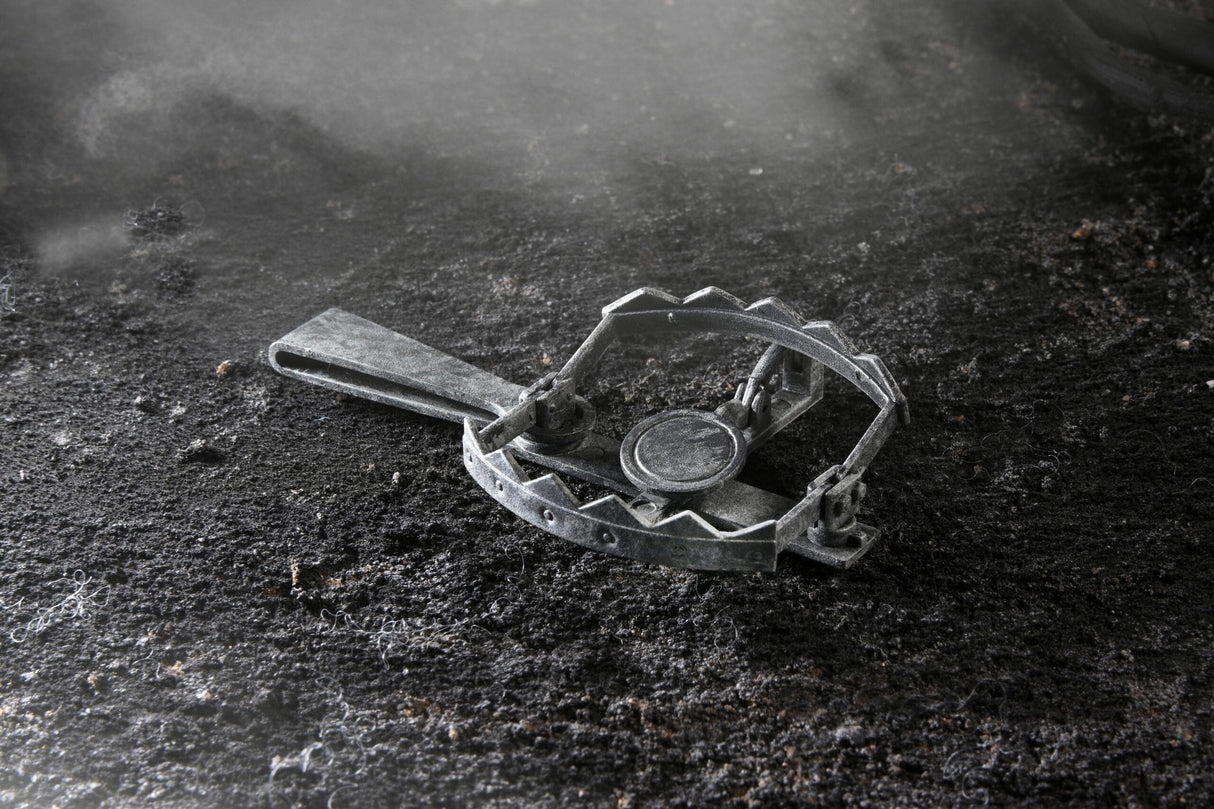 Figura Neca Universal Monster Scale Action Ultimate Wolf (B&W)