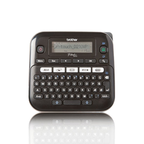 EAN 4977766757324 - Brother PT-D210VP impresora de etiquetas Transferencia térmica 180 x 180 DPI 20 mm/s QWERTY imagen 1