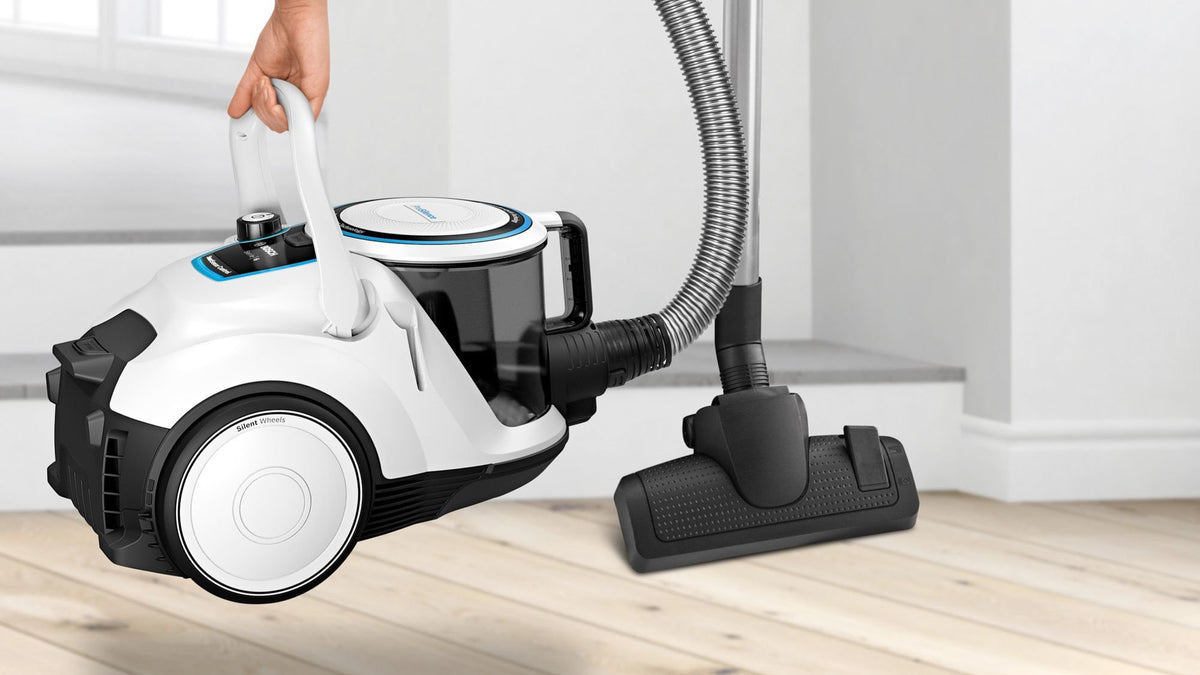 EAN 4242005241613 - Bosch Serie 6 BGC41LSIL aspiradora 2,4 L Aspiradora cilíndrica Secar 600 W Sin bolsa imagen 5