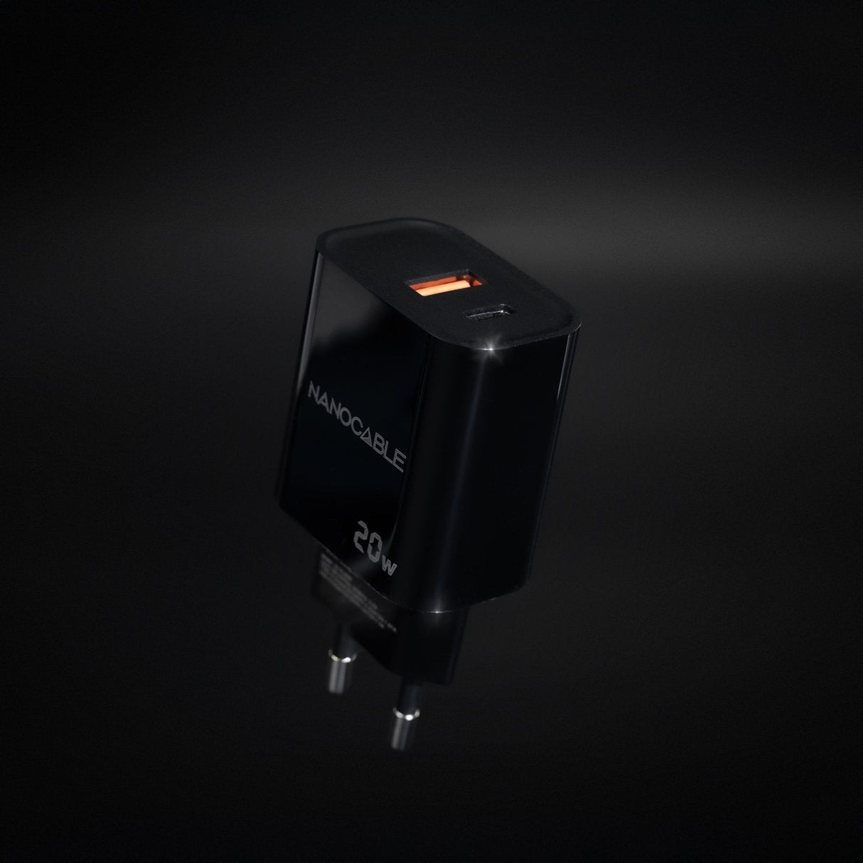 Cargador Usb-C/Pd + Usb-A/Qc 20w Negro