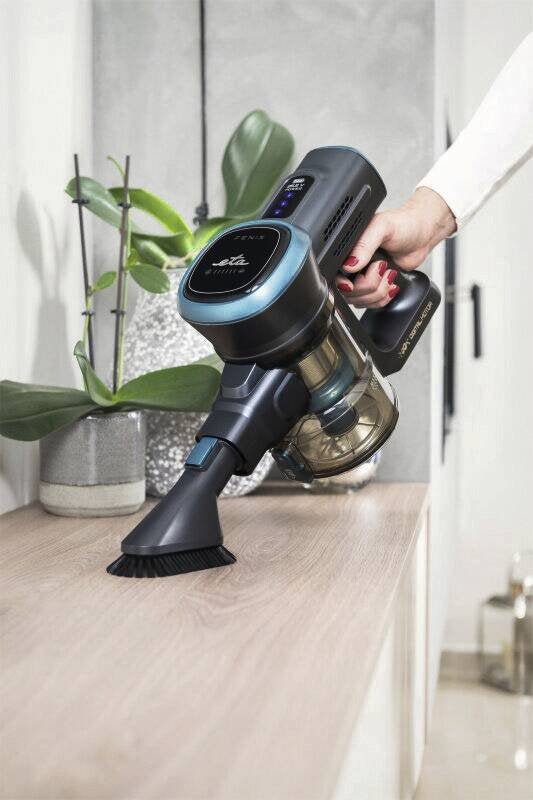 EAN 8590393366408 - Eta Fenix Aspiradora escoba 2 en 1 Batería Secar HEPA Sin bolsa 0,6 L Azul, Gris imagen 7