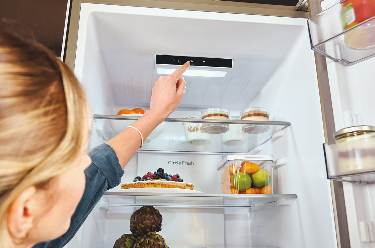 Cncq2t620dx Candy       Fridge