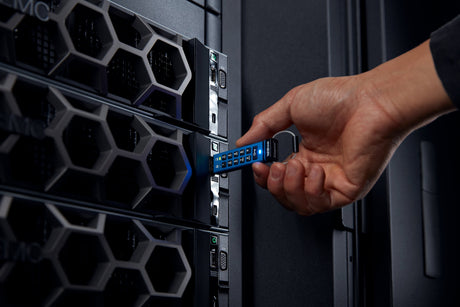 EAN 0740617336610 - Kingston Technology IronKey Keypad 200 unidad flash USB USB Tipo C 3.2 Gen 1 (3.1 Gen 1) Azul imagen 8