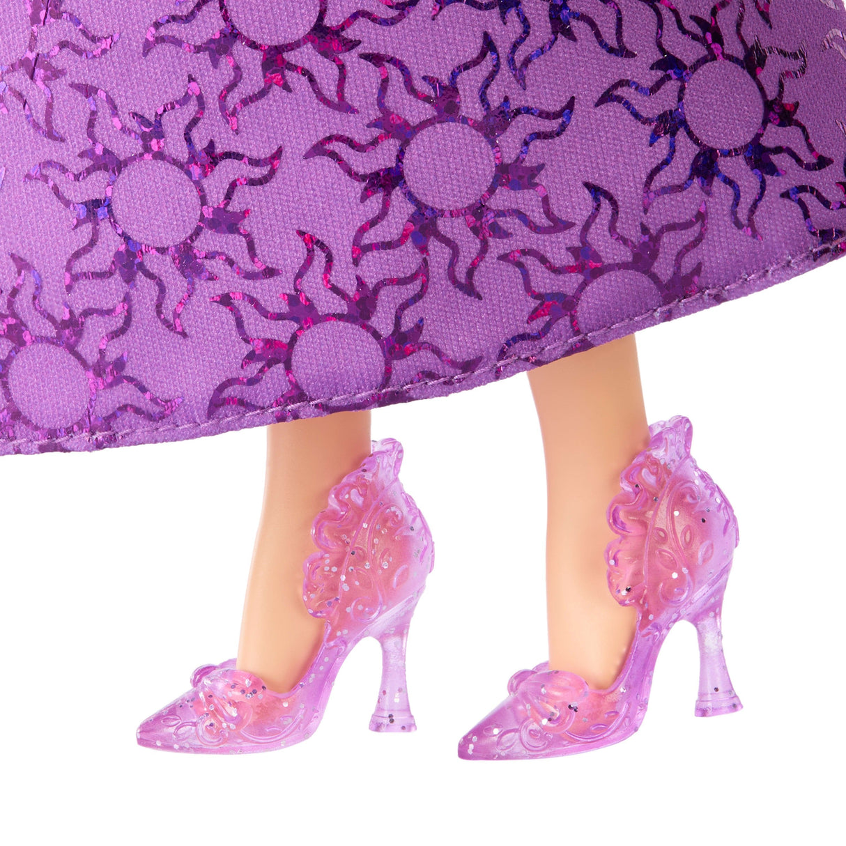 Mattel Hlw03, Muñecos