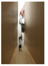 EAN 5035048458389 - Black & Decker PV1820L aspiradora de mano Cromo Sin bolsa imagen 12