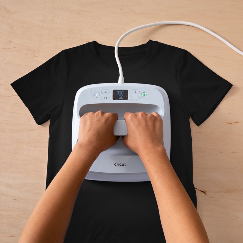 EAN 0093573363832 - Cricut Joy Xtra Smart Iron-On Rollo de vinilo de termotransferencia Vinilo de termotransferencia liso imagen 5