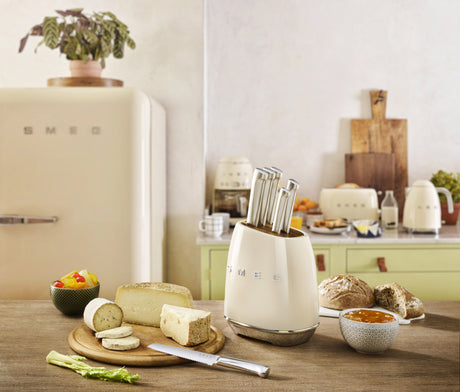 EAN 8017709344184 - Smeg KBSF02CR juego de cuchillos y cubertería de cocina Bloque con ranuras para cuchillos imagen 15