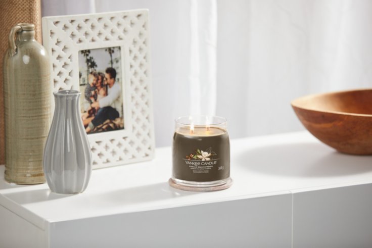 Swieca Srednia Vanilla Bean Espresso Yankee