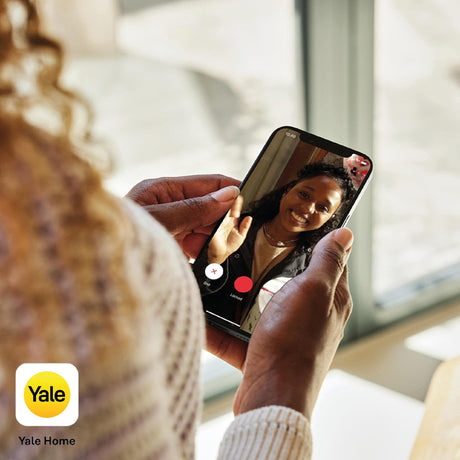 EAN 5052847126110 - Yale SV-VDB-1A-W timbre de puerta Negro, Blanco imagen 6