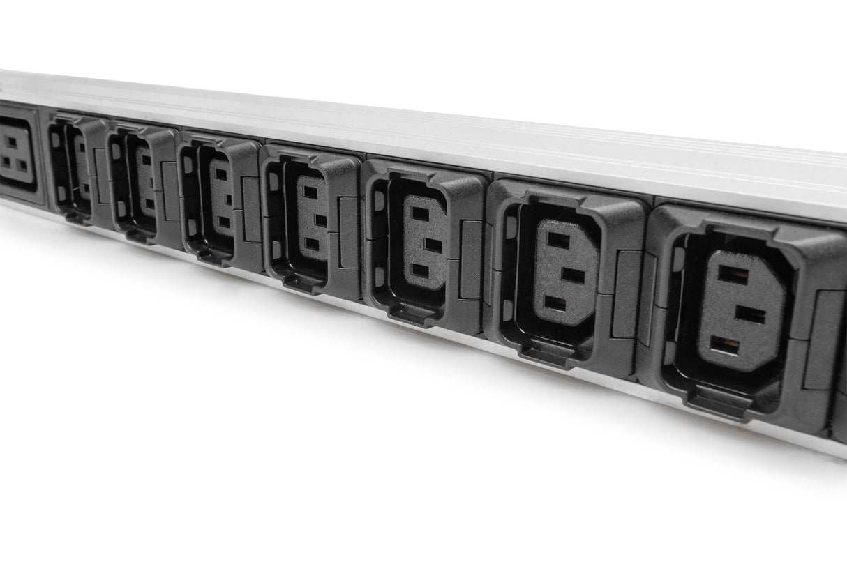 Digitus Pdu It Básica, Trifásica 16 A, 24 X C13, 3 X C19, Cable De Alimentación De 3 M, Clavija Iec 60309 16 A