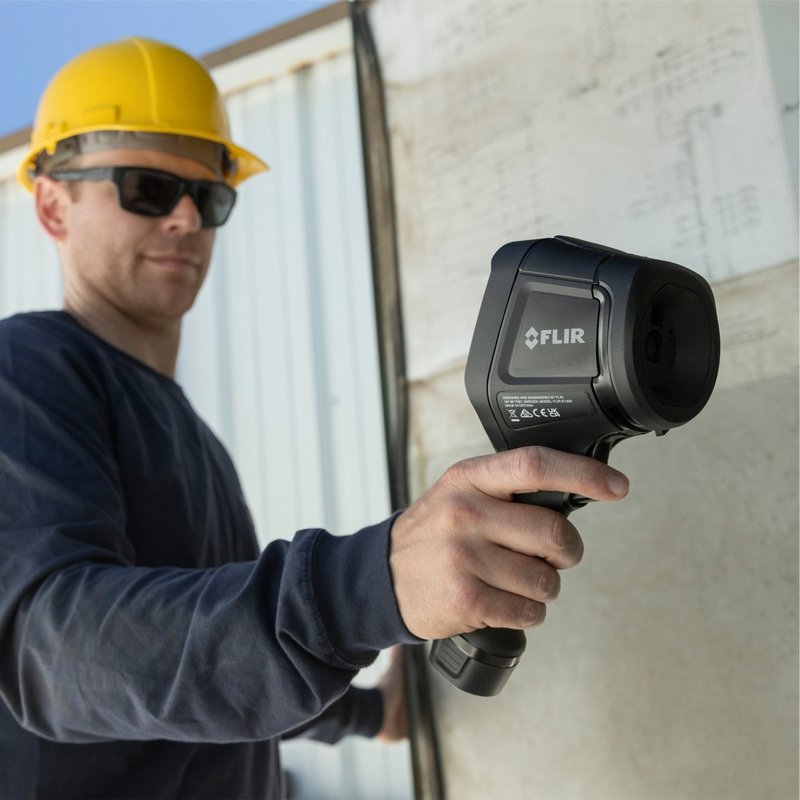 Flir E5 Pro Thermal Imaging Camera 160 X 120 Black