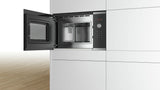 EAN 4242005038855 - Bosch Serie 4 BFL523MS0 microondas Negro, Acero inoxidable Solo microondas Integrado 20 L 800 W imagen 2