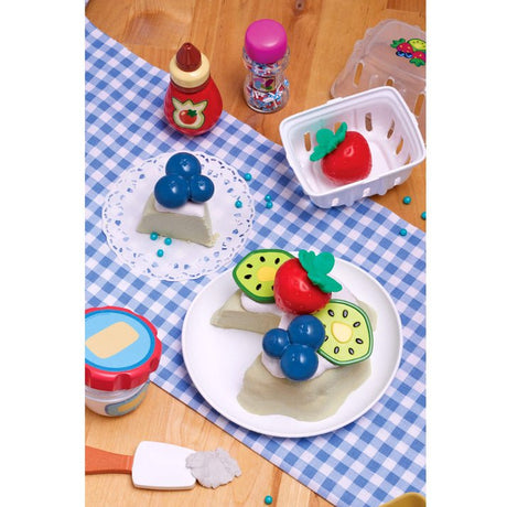 EAN 0050743643460 - Little Tikes Creative Chefs Bluey - Pavlova Kit imagen 6